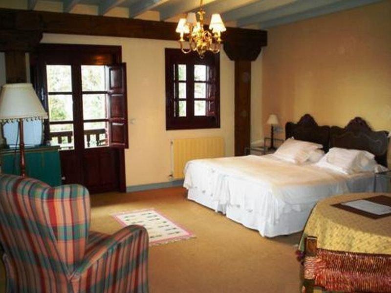 Casa De Guela Ξενοδοχείο Σαντιγιάνα ντελ Μαρ Δωμάτιο φωτογραφία